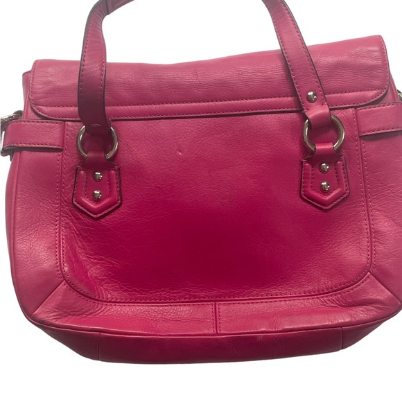 Pink Coach shoulder handbag. - Picture 2 of 5
